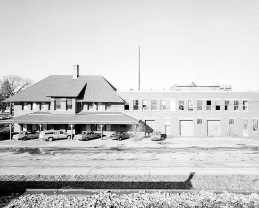 Historic Photo : Chicago, Milwaukee & St. Paul Railroad Depot, 1104 Sixth Avenue, Marion, Linn County, IA 3 Photograph