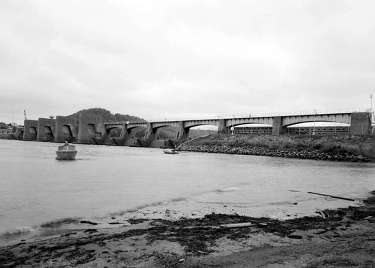 Historic Photo : Mississippi River 9-Foot Channel Project, Lock & Dam No. 12, Upper Mississippi River, Bellevue, Jackson County, IA 13 Photograph
