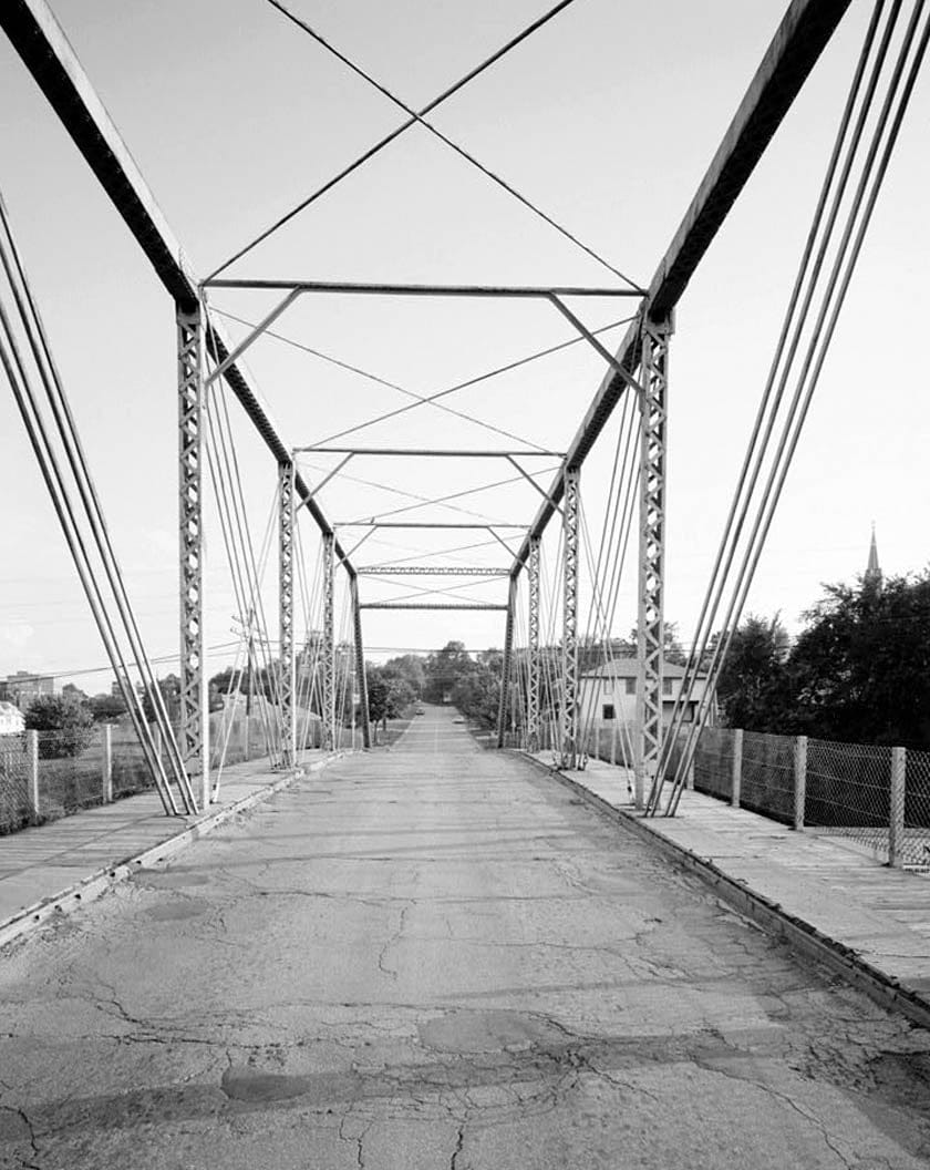 Historic Photo : Sixth Street Viaduct, Spanning Burlington Northern Railroad & Valley Street, Burlington, Des Moines County, IA 27 Photograph