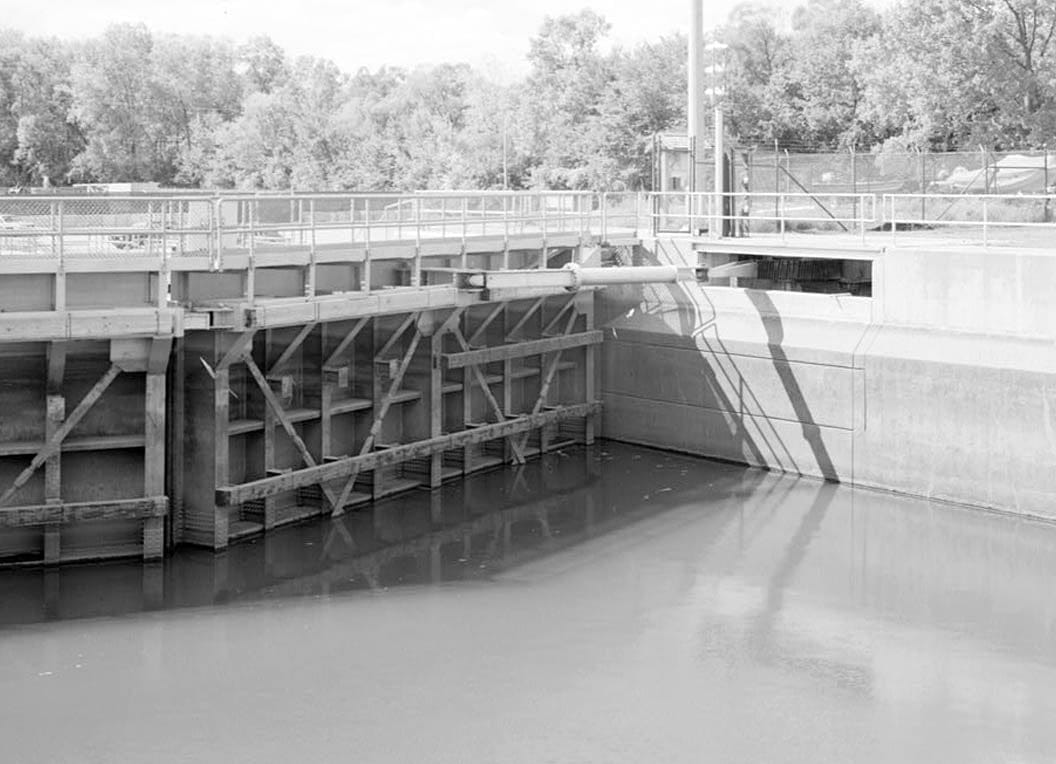 Historic Photo : Mississippi River 9-Foot Channel, Lock & Dam No. 14, Upper Mississippi River, Le Claire, Scott County, IA 45 Photograph