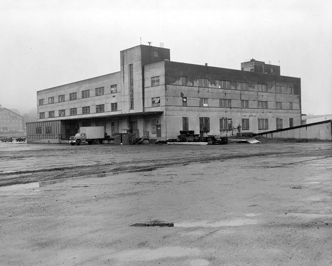 Historic Photo : Kodiak Naval Operating Base, General Storehouse, U.S. Coast Guard Station, Kodiak, Kodiak Island Borough, AK 25 Photograph
