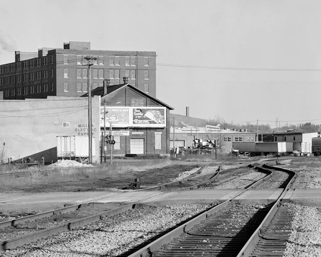 Historic Photo : Dubuque Commercial & Industrial Buildings, Dubuque, Dubuque County, IA 43 Photograph