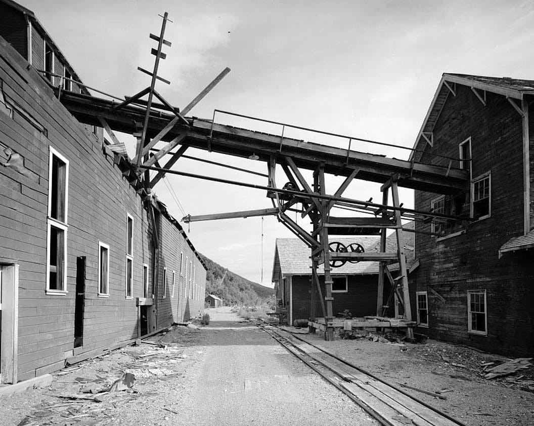 Historic Photo : Kennecott Copper Corporation, On Copper River & Northwestern Railroad, Kennicott, Valdez-Cordova Census Area, AK 34 Photograph