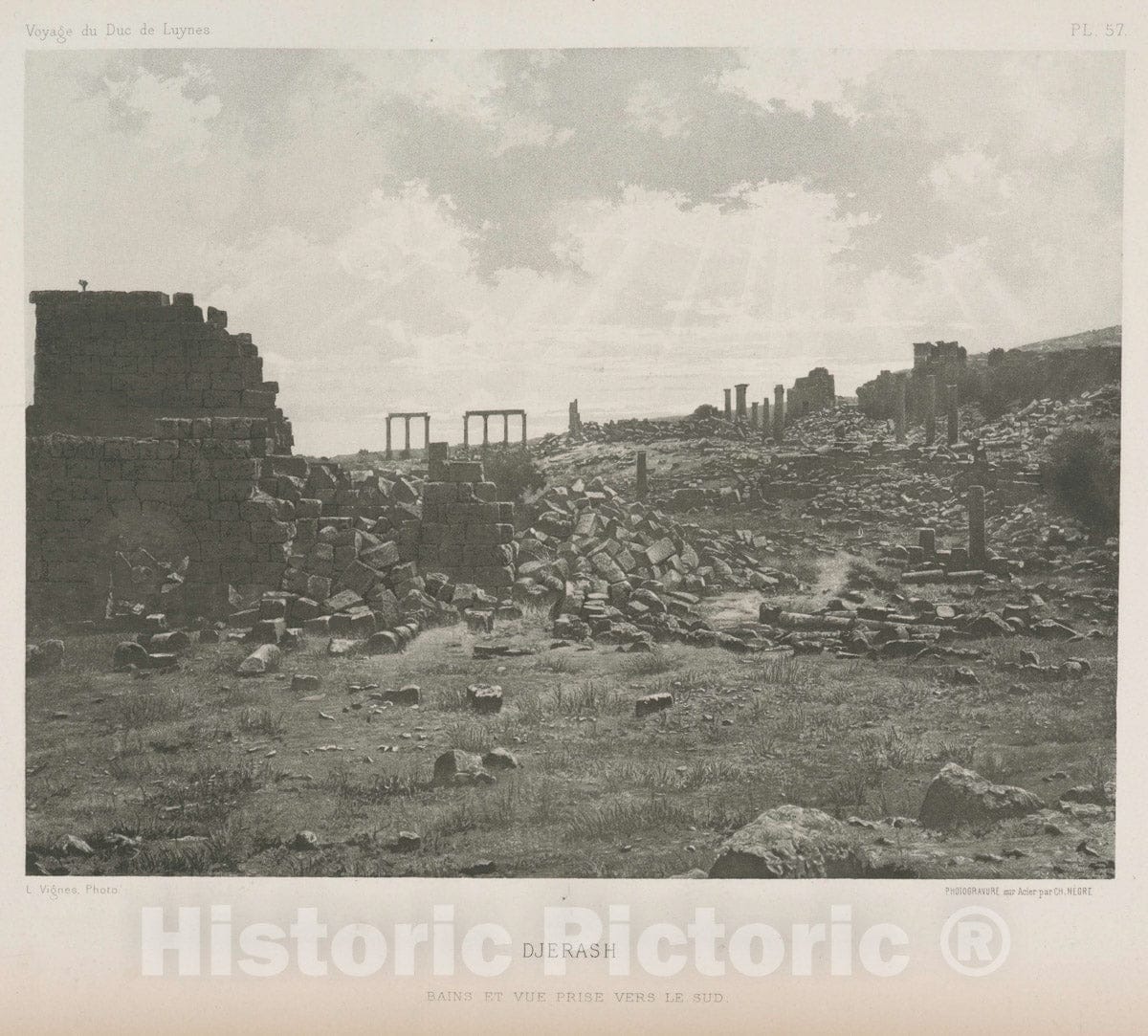 Art Print : 1874, Djerash, Bains et vue Prise vers le sud. - Vintage Wall Art