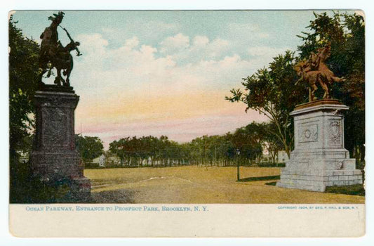 Art Print : Ocean Parkway, Entrance to Prospect Park, Brooklyn, N.Y, 1904 - Vintage Wall Art
