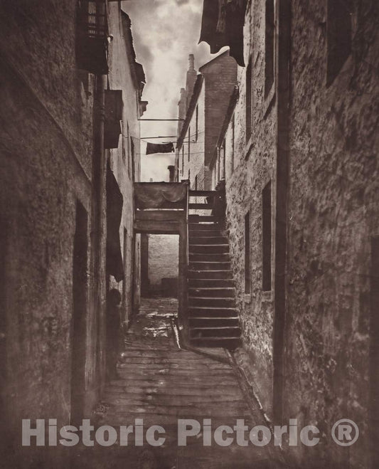 Art Print : Thomas Annan, Plate 32: Close, No. 128 Saltmarket, 1868-1871 - Vintage Wall Art