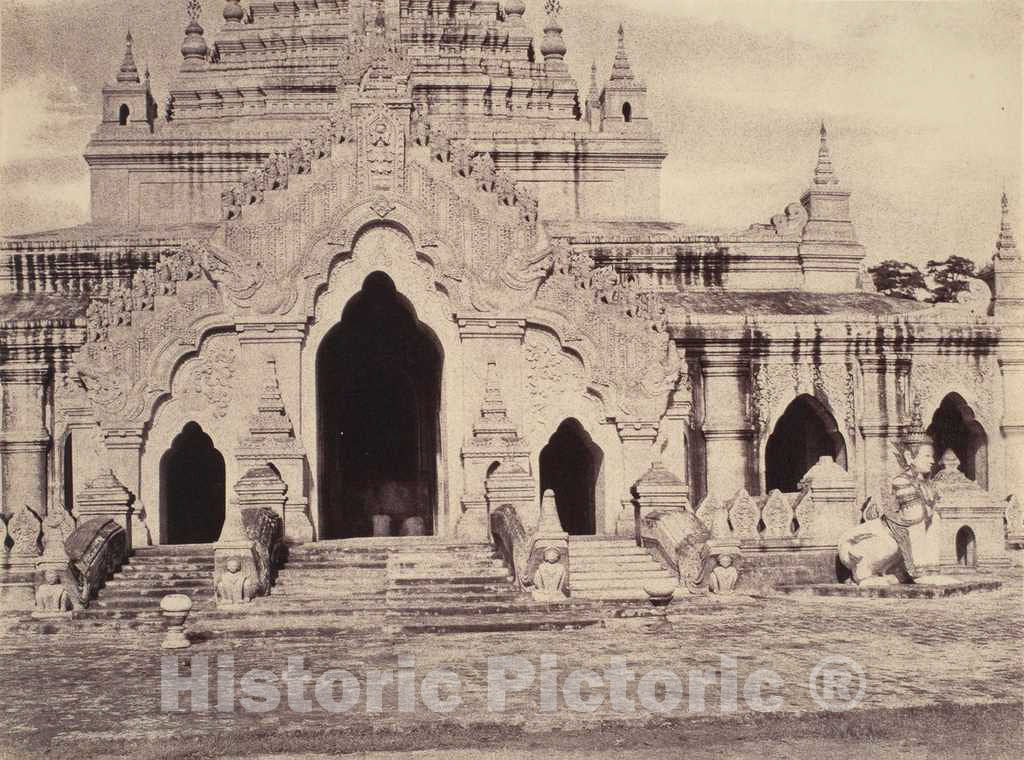 Art Print : Linnaeus Tripe, Amerapoora: East Door of The Maha-thugea-yan-tee Pagoda, 1855 - Vintage Wall Art