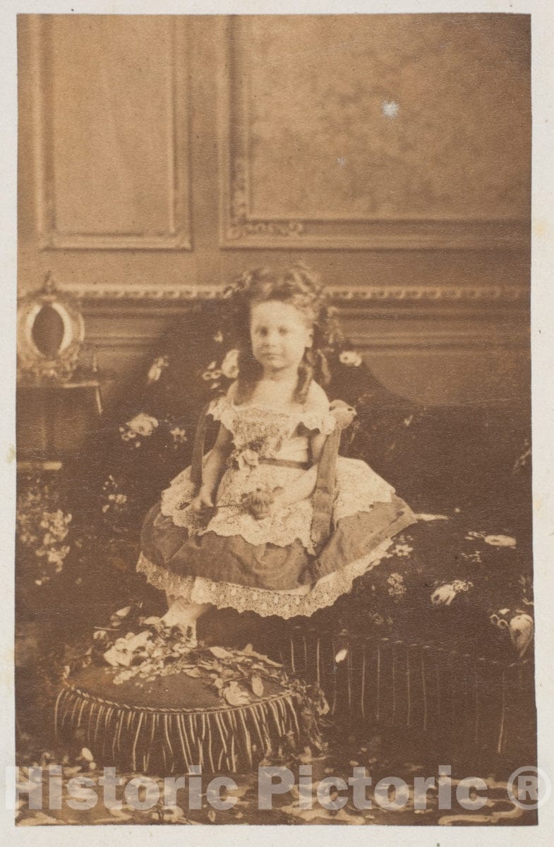 Photo Print : Pierre-Louis Pierson - Le Fauteuil 1 : Vintage Wall Art