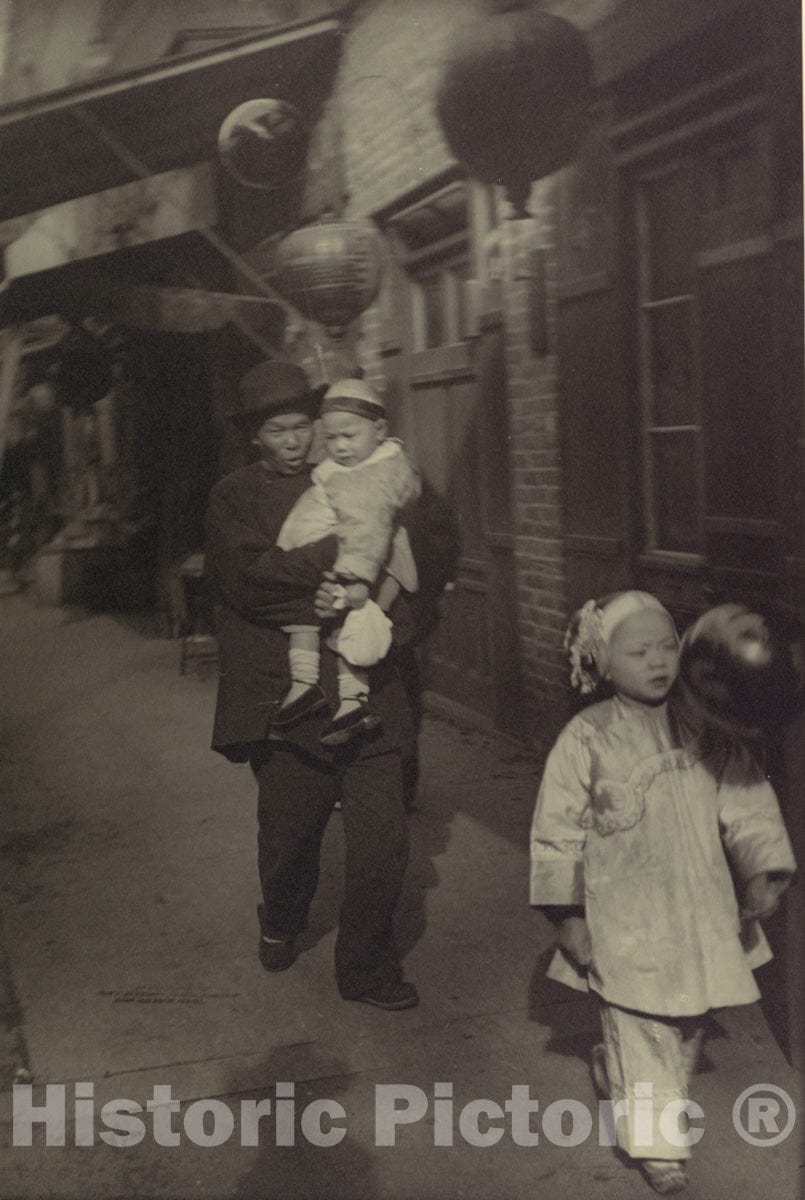 Photo Print : Arnold Genthe - A Holiday Visit : Vintage Wall Art