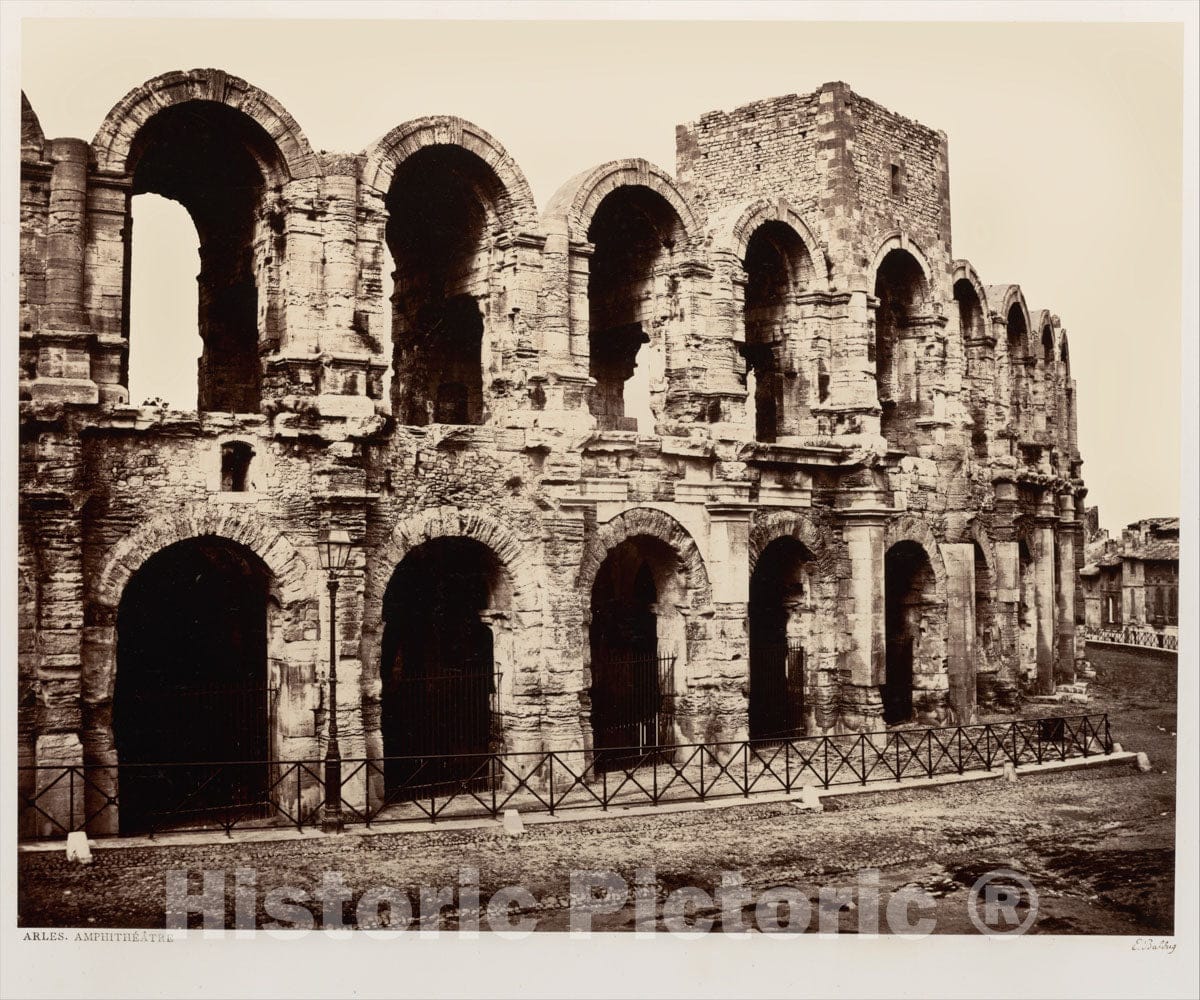 Photo Print : Édouard Baldus - Arles, Amphithéâtre 2 : Vintage Wall Art