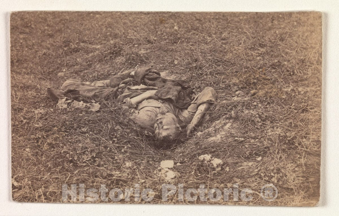 Art Print : Alexander Gardner - Confederate Soldier on The Battlefield at Antietam : Vintage Wall Art