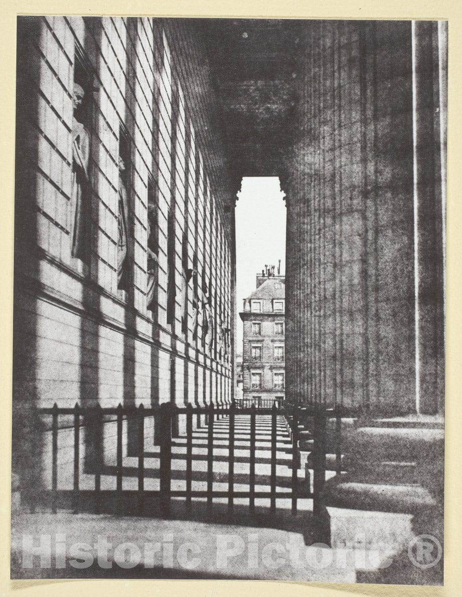 Art Photo : Colonnade de leglise de la Madeleine, Hippolyte Bayard, c 1842, Vintage Wall Decor :