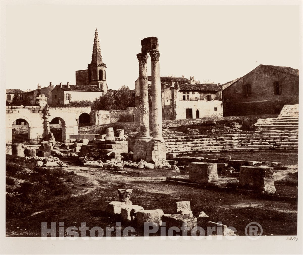 Photo Print : Édouard Baldus - Théâtre Romain à Arles : Vintage Wall Art