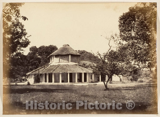 Photo Print : Bungalow in Umballa 1 : Vintage Wall Art