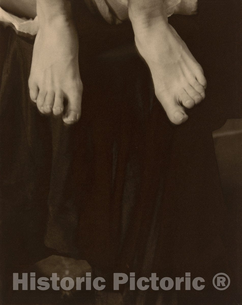 Art Photo : Georgia OKeeffe - Feet, Alfred Stieglitz, c 1918, Vintage Wall Decor :