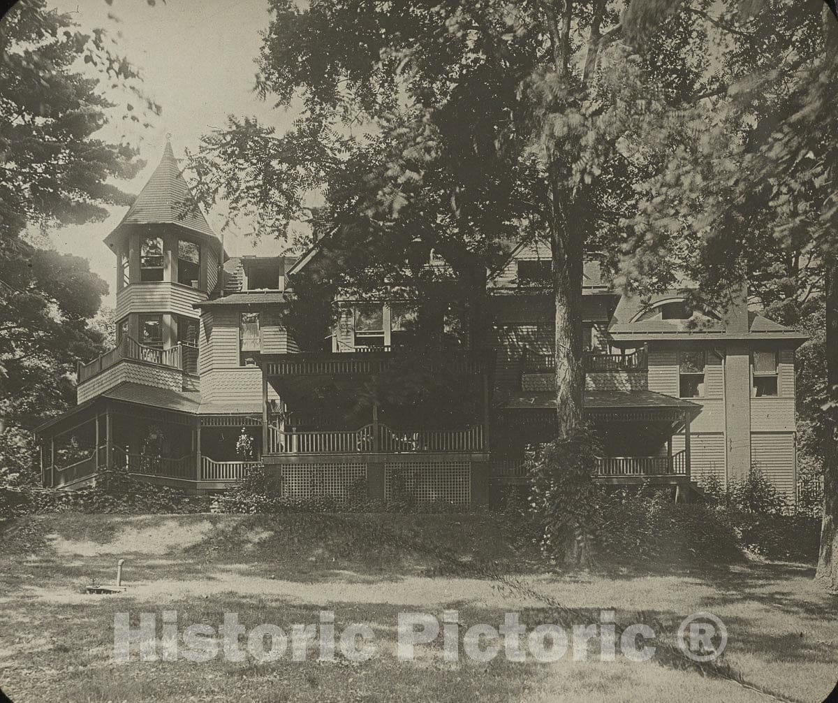 Art Photo : Oaklawn House, (East Side), Alfred Stieglitz, c.1900, Vintage Wall Decor :