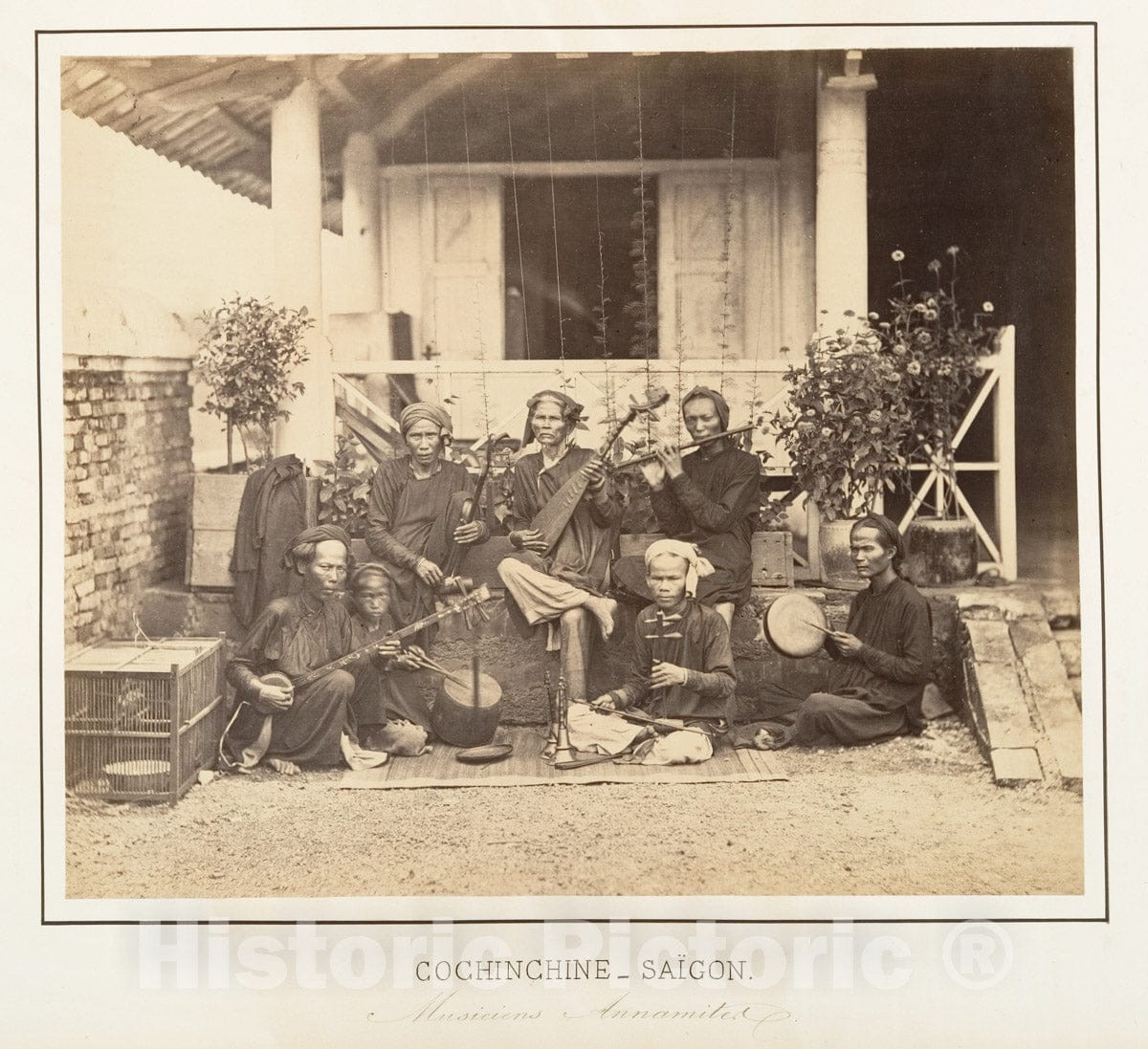 Photo Print : Emile Gsell - Musiciens Annamites, Saïgon, Cochinchine : Vintage Wall Art