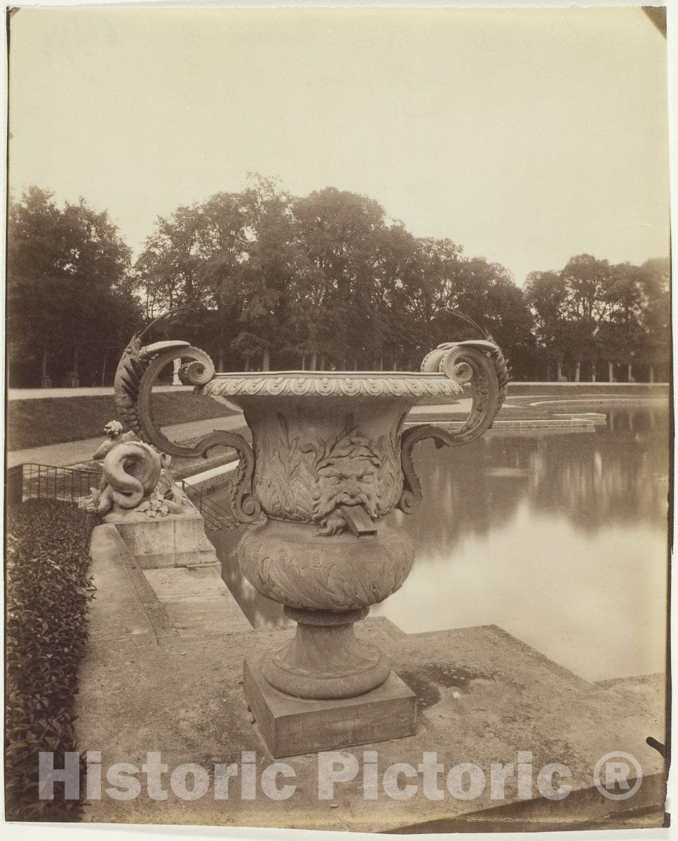 Art Photo : Versailles, Vase, Bassin de Neptune, Jean-EugÃ¨ne-Auguste Atget, c 1872, Vintage Wall Decor :
