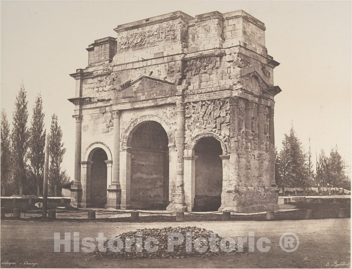 Photo Print : Édouard Baldus - Arc Antique à Orange : Vintage Wall Art