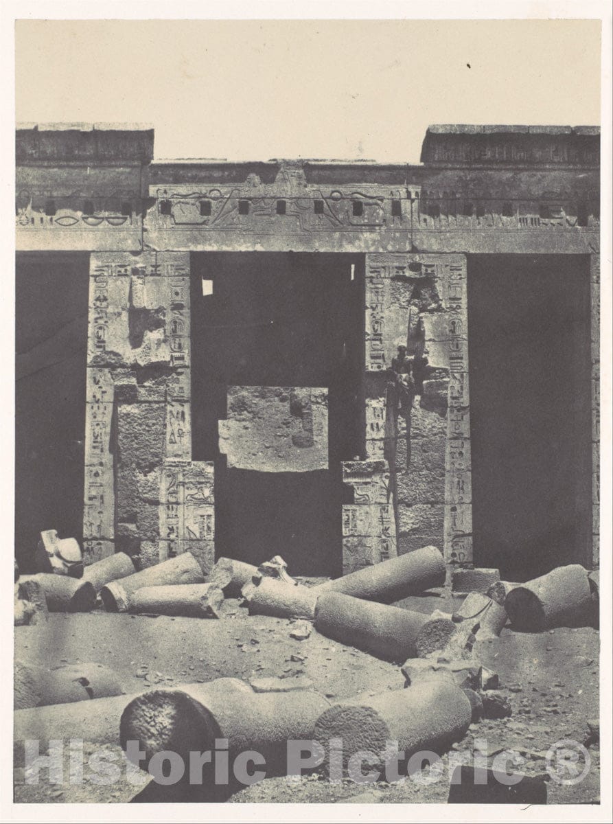 Photo Print : Maxime Du Camp - Thebes. Médinet-Habou. Partie orientale du Péristyle du Palais de Ramsès-Méiamoun : Vintage Wall Art