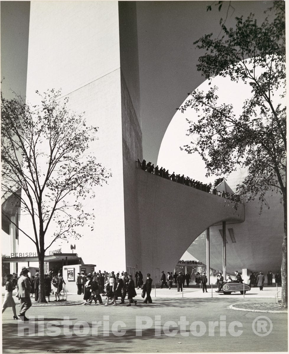 Photo Print : Samuel H. Gottscho - 1939 New York World's Fair, Entrance to Perisphere : Vintage Wall Art