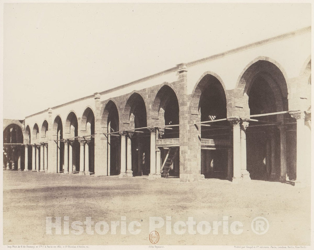 Photo Print : Félix Teynard - Le Kaire, Mosquée d'Amrou - Intérieur - Côté du Sanctuaire : Vintage Wall Art