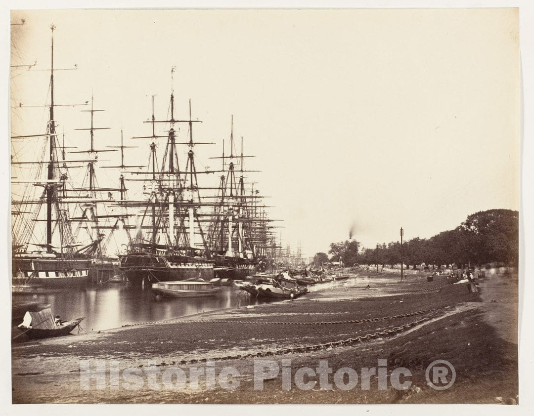 Photo Print : Shipping Lying in The Hoogly River, Calcutta : Vintage Wall Art