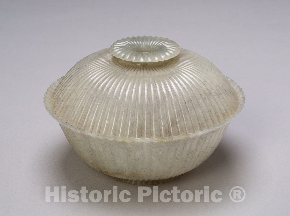 Art Print : Covered Bowl in the "Hindustani Style", China or India, c 1600, Vintage Wall Decor :