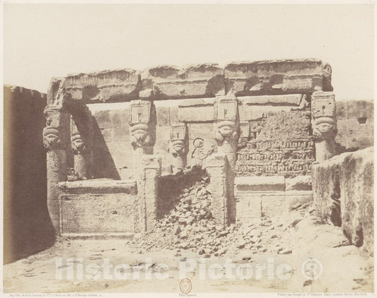 Photo Print : Félix Teynard - Dendérah (Tentyris), Temple d'Athôr - Sanctuaire Placé a l'Angle Sud-Ouest de la Plateforme Inférieure : Vintage Wall Art