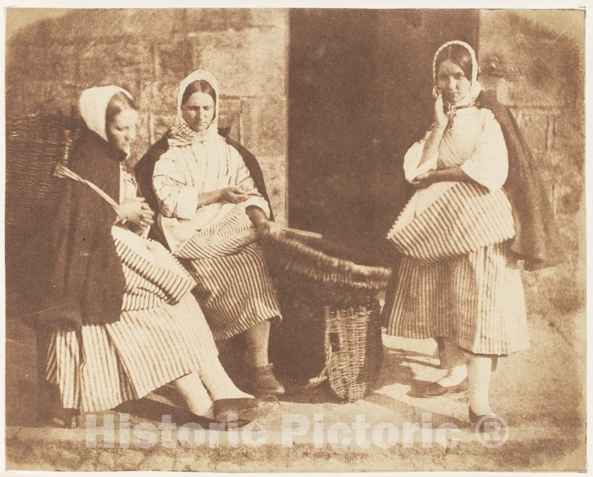 Photo Print : Hill and Adamson - Newhaven Fishwives 2 : Vintage Wall Art