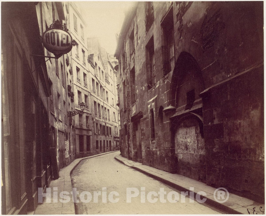 Photo Print : Eugène Atget - Hotel de Sens, rue de l'Hôtel de Ville, Paris : Vintage Wall Art