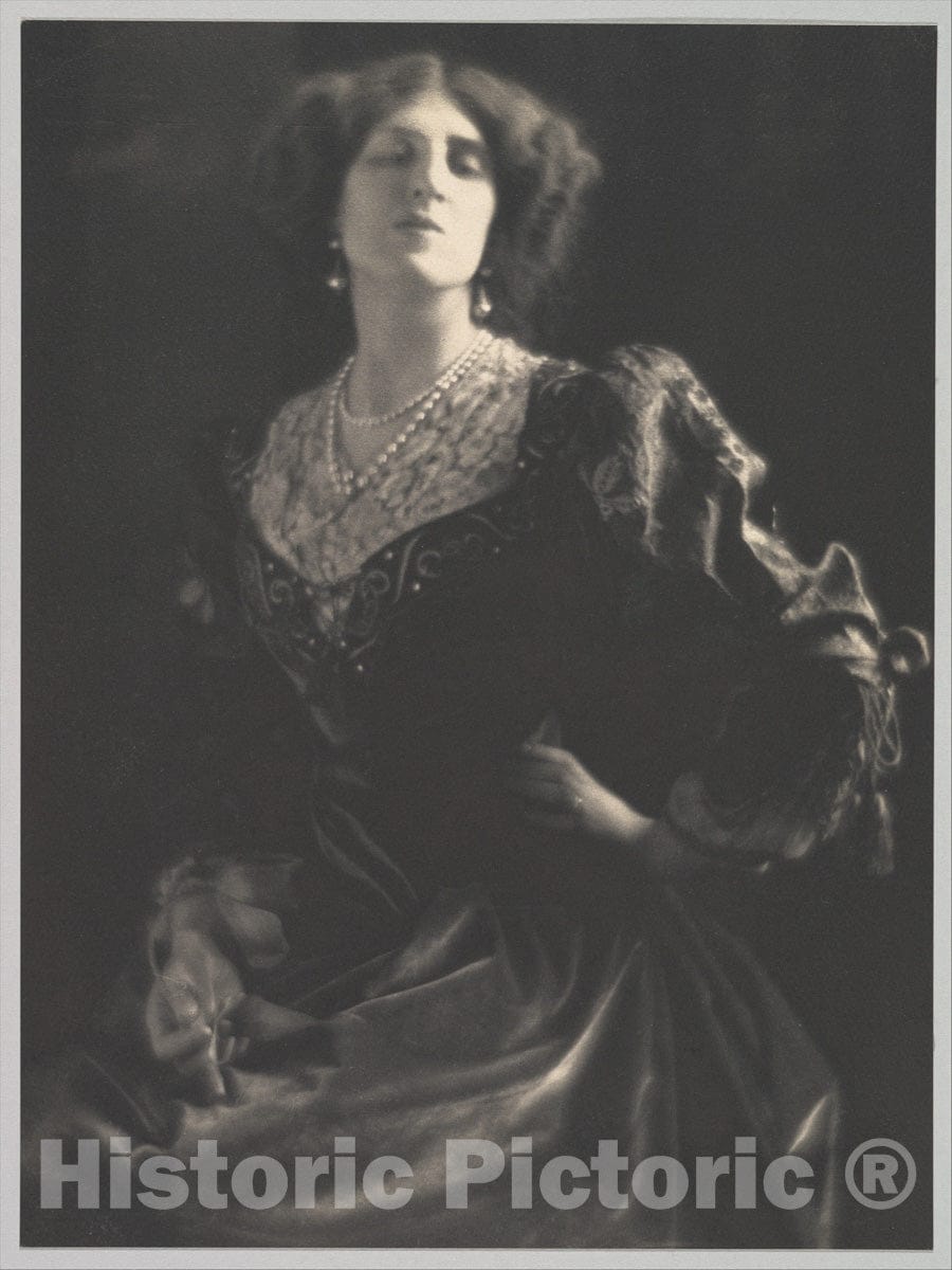 Photo Print : Adolf de Meyer - Lady Ottoline Morrell : Vintage Wall Art
