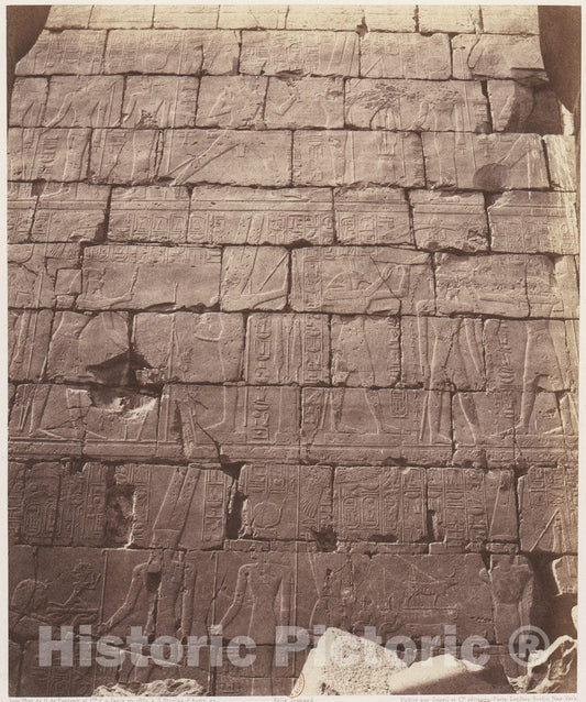 Photo Print : Félix Teynard - Karnak (Thèbes), Palais - Salle Hypostyle - Artation de la Paroi Intérieure au Point L : Vintage Wall Art