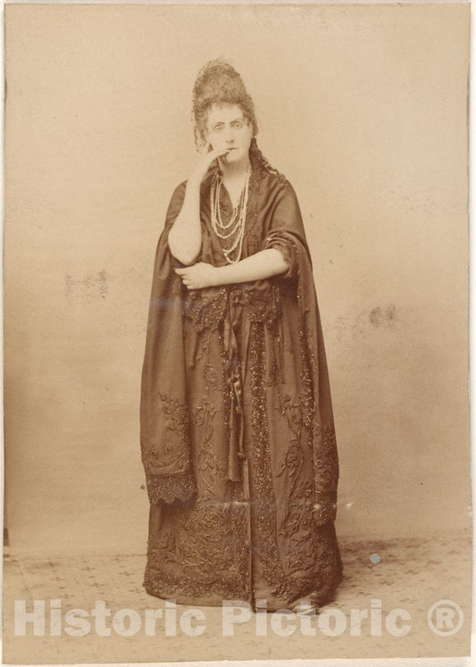 Photo Print : Pierre-Louis Pierson - Baisemain : Vintage Wall Art