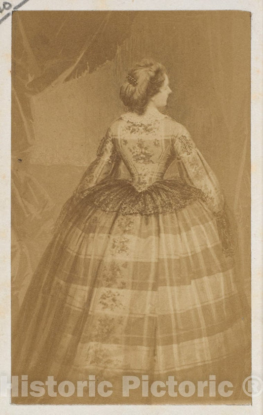 Photo Print : André-Adolphe-Eugène Disdéri - La Taille : Vintage Wall Art