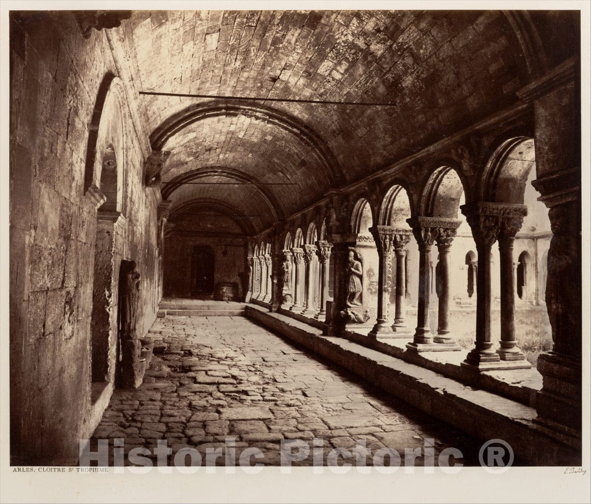 Photo Print : Édouard Baldus - Arles, Cloitre St. Trophime 1 : Vintage Wall Art