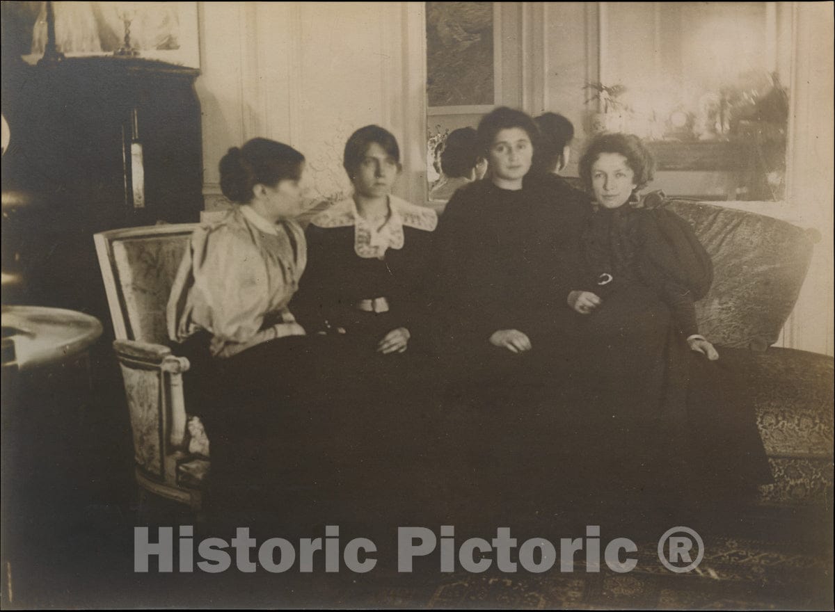 Photo Print : Edgar Degas - Paule Gobillard, Jeannie Gobillard, Julie Manet, and Geneviève Mallarmé : Vintage Wall Art