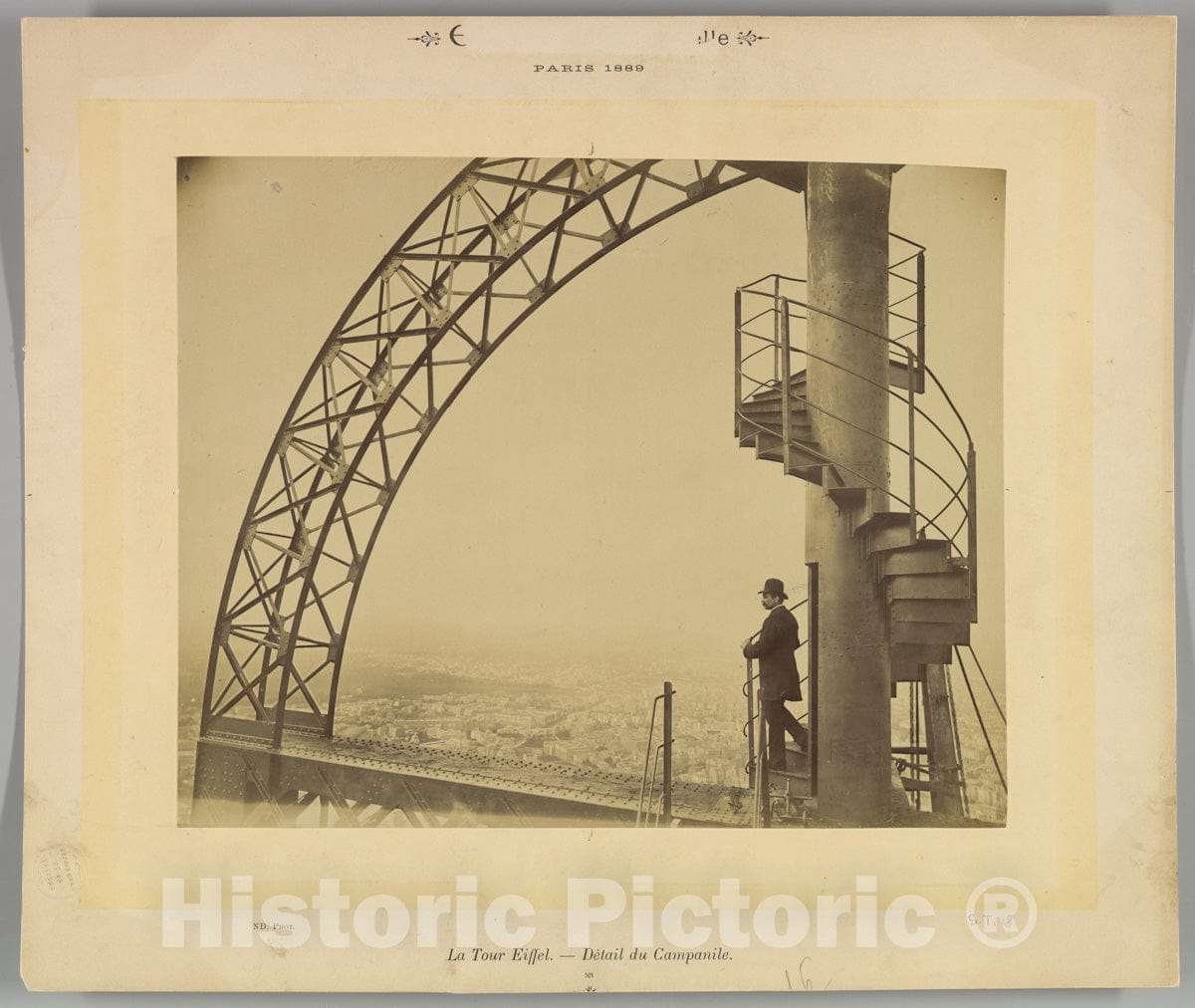 Photo Print : Neurdein Frères - La Tour Eiffel. – Détail du Campanile. : Vintage Wall Art