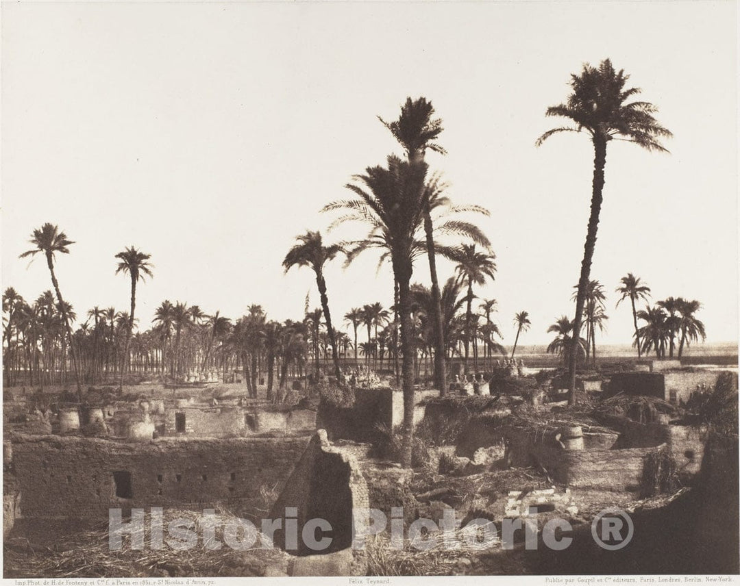 Photo Print : Félix Teynard - Abâzîz, Intérieure d'un Village Arabe : Vintage Wall Art