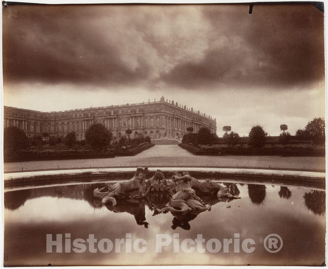 Photo Print : Eugène Atget - Le Château, fin Octobre, le soir, Effet d'orage, vue Prise du Parterre du Nord : Vintage Wall Art