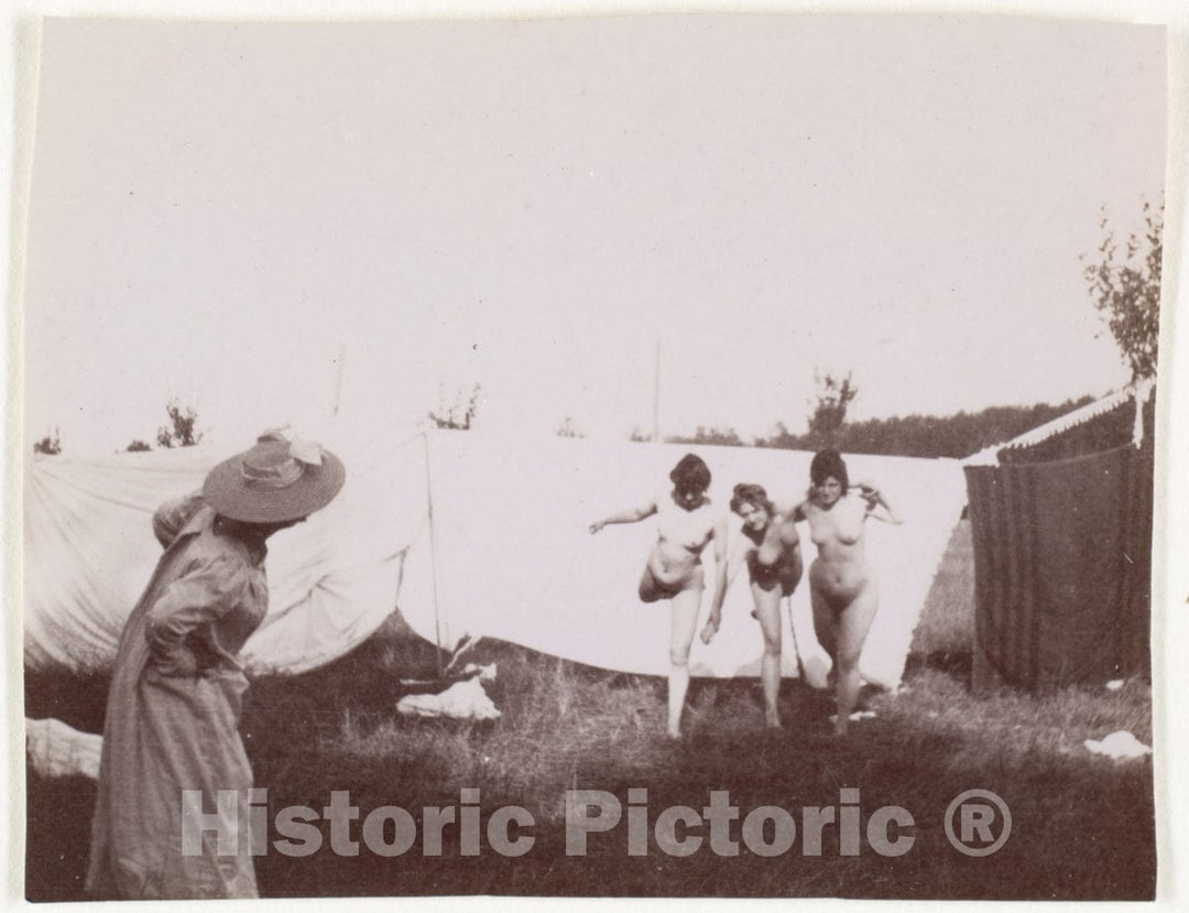 Photo Print : Adolf de Meyer - Nude Models Posing for a Painting Class 4 : Vintage Wall Art