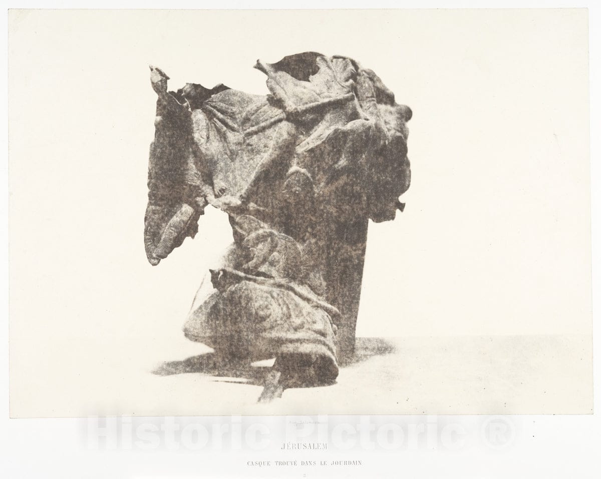 Photo Print : Auguste Salzmann - Jérusalem, Casque trouvé Dans le Jourdain, 2 : Vintage Wall Art