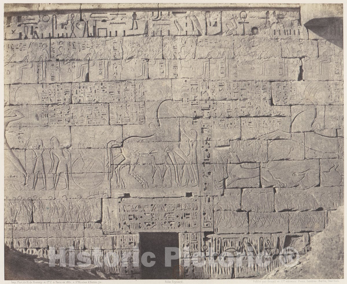 Photo Print : Félix Teynard - Médînet-Abou (Thèbes), Constructions Postérieures - Fragment de Sculptures Sur la Face Nord-Est : Vintage Wall Art