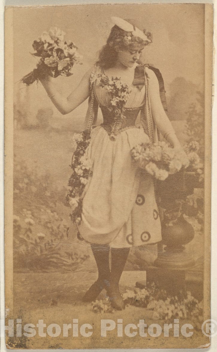 Photo Print : Actress Holding Bouquet of Flowers, from The Actresses Series (N668) : Vintage Wall Art