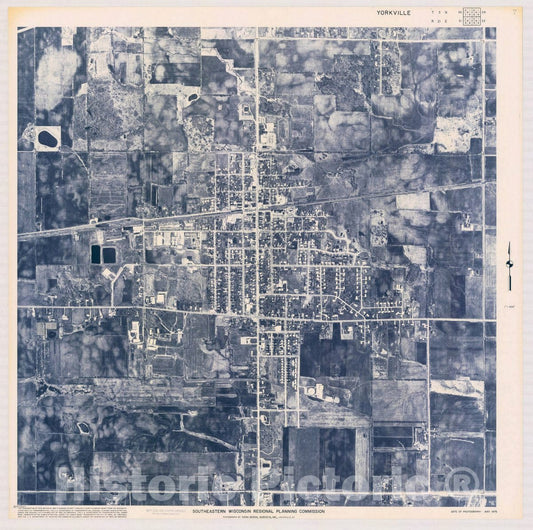 Map : Yorkville T3 N30, R21 E31 1975, [Aerial photographs of southeastern Wisconsin] , Antique Vintage Reproduction