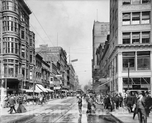 Cincinnati Historic Black & White Photo, Traffic at Fifth & Race Streets, c1904 -