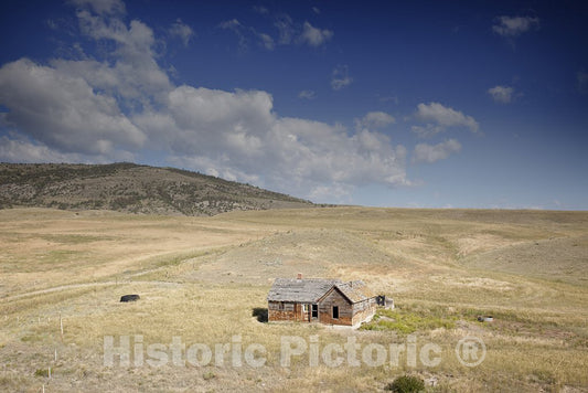 Montana Photo - Old House, Rural Montana