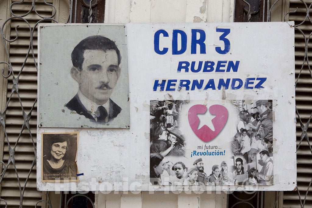 Havana, Cuba Photo - CDR Signs are Everywhere in Havana, Cuba