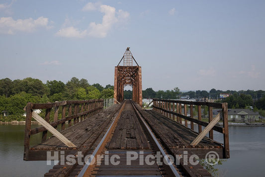 Gadsden, AL Photo - Historic Train Bridge in Gadsden, Alabama