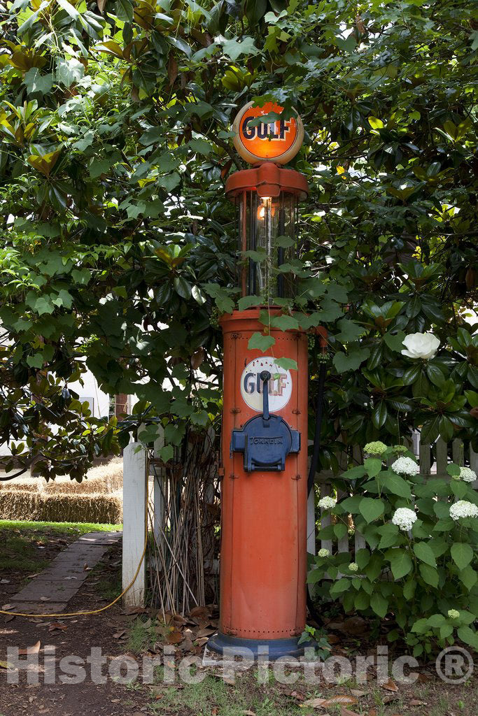 Mooresville, AL Photo - Historic buildings and antiques in Mooresville, Alabama